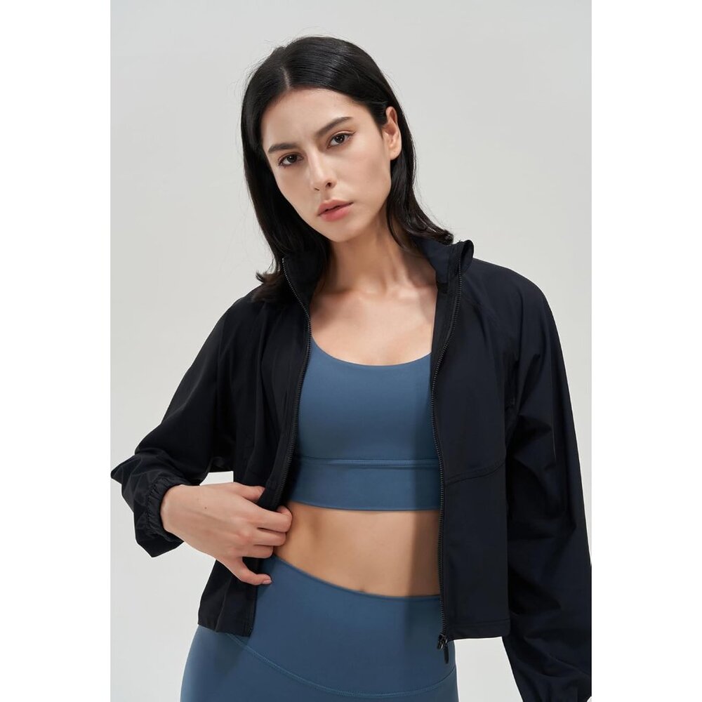 Women’s Athletic Cropped Jacket Polyester Spandex… - image 3